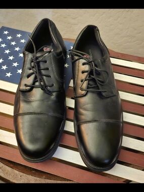 Rockport Men's Black Leather Cap-Toe Oxfords
